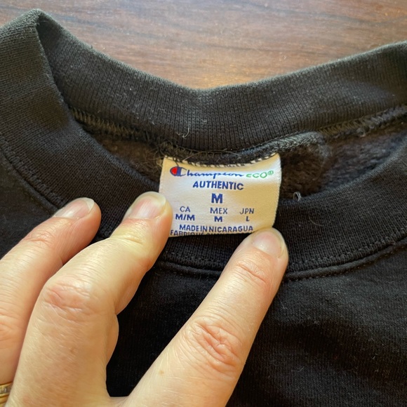 University of Chicago collegiate sweatshirt - size M - Picture 3 of 5